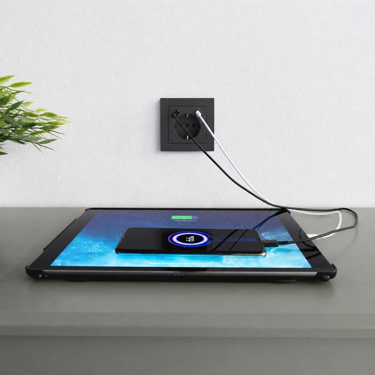 USB-Ladesteckdose in Anthrazit – Produktansicht 3
